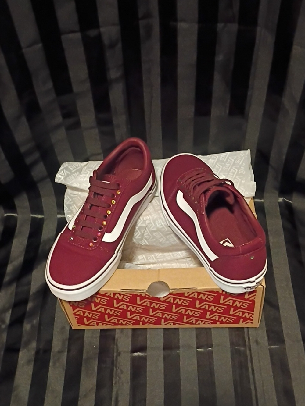 Vans Old Skool Low Top Sneakers in Burgundy with White Stripe W/Bling